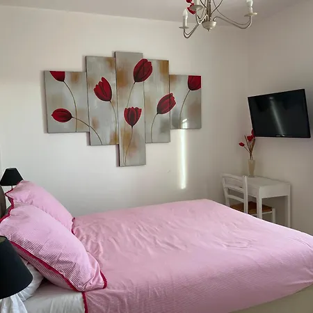 Les Hortensias Bed & Breakfast 3*